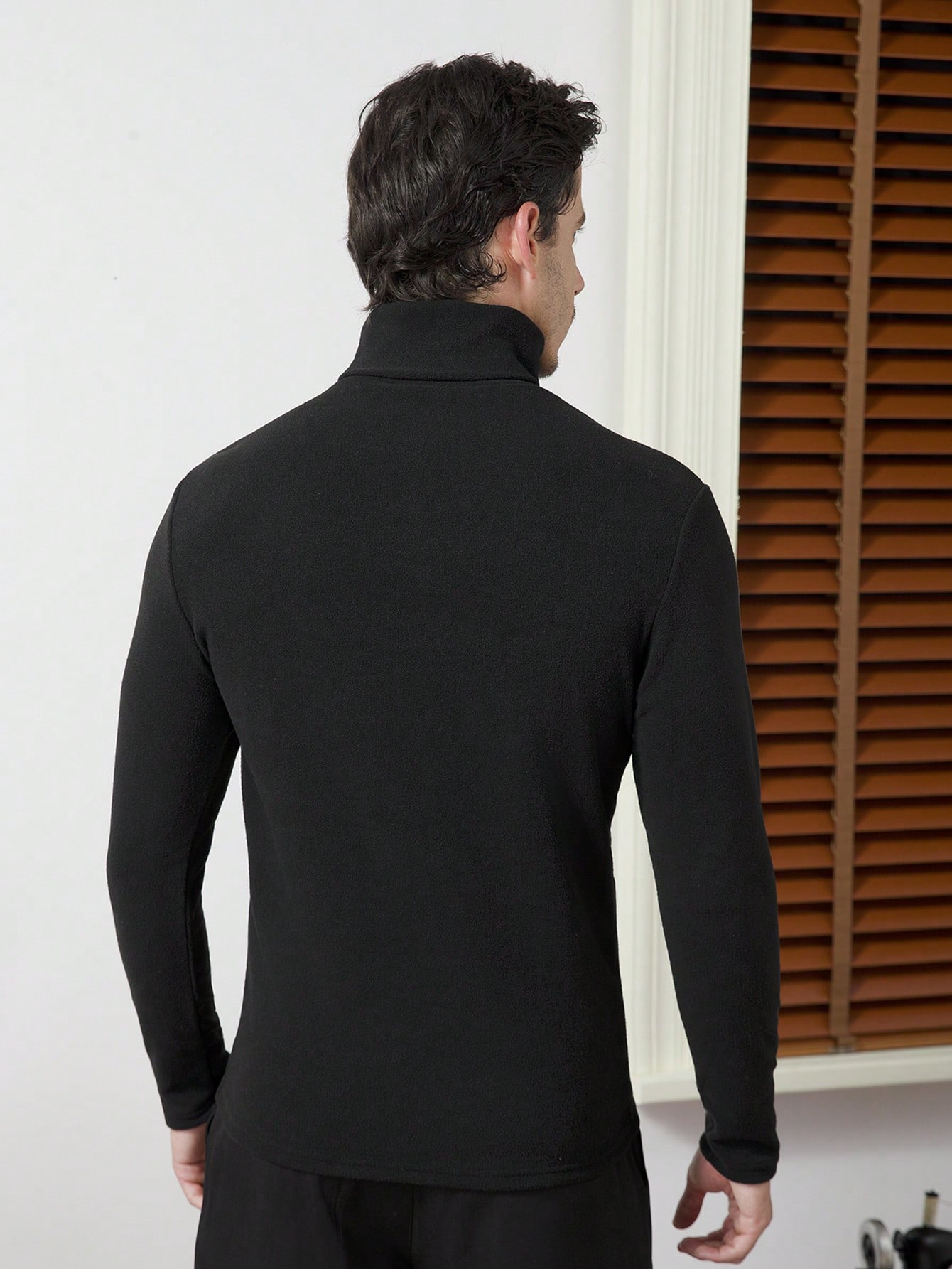Men's Black High-Neck Long Sle - Base Layer Top avis et prix