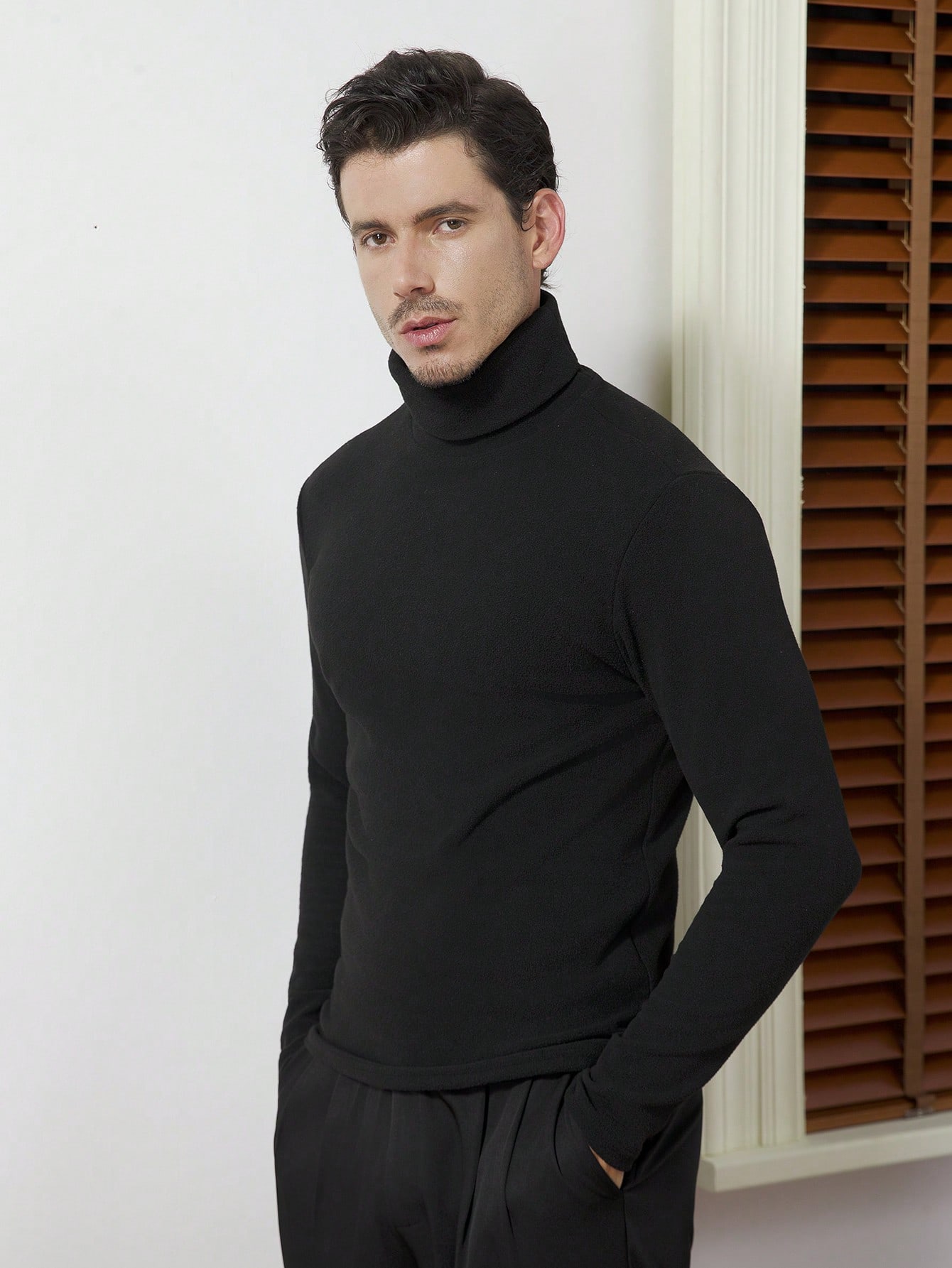 Men's Black High-Neck Long Sle - Base Layer Top avis et prix